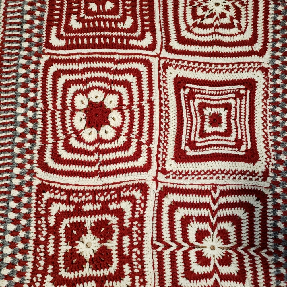 Vintage Quilt Afgan Throw Red Grey White68" × 44" in  New - Picture 12 of 14